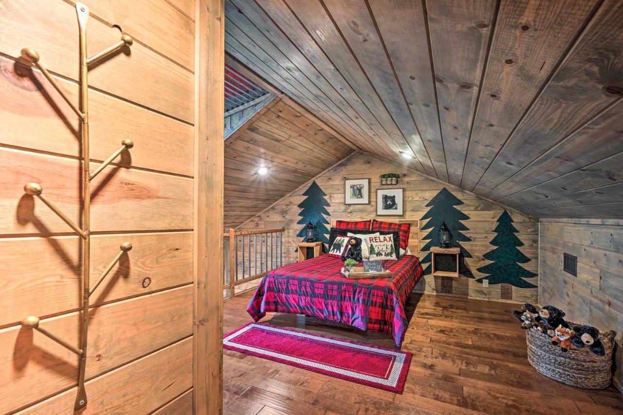 Luxe Broken Bow Cabin With Tesla Charging Station Stephens Gap Exterior photo